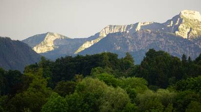 Gebirgsblick aus der FeWo bei Föhn